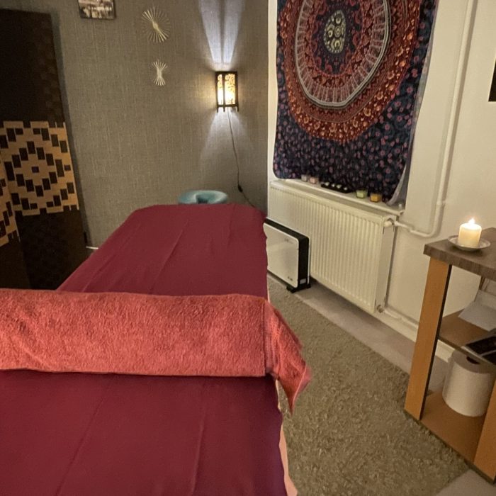 Budaors-masszazs-masszor-fajdalom-mozgas